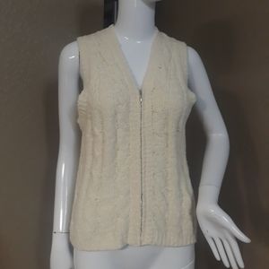Jones & Co. Hand knitted sweater Vest